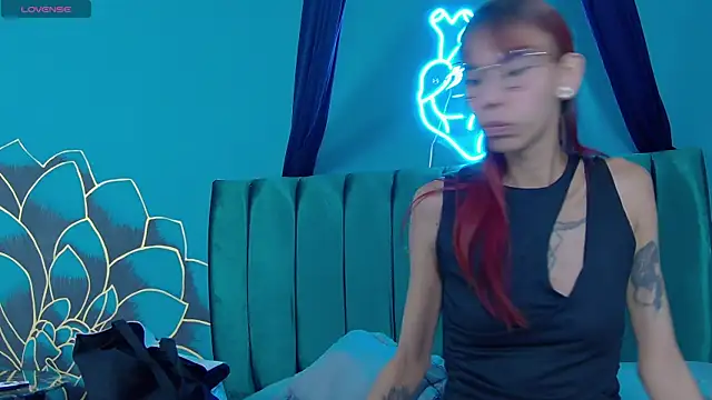 Lunamistyc online show from 12/22/25, 08:09