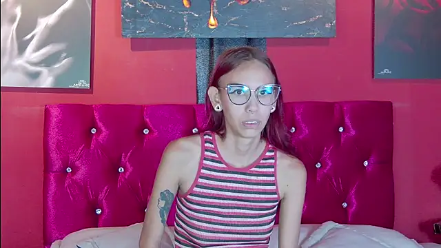 Snapshot of Lunamistyc chatting on 11/06/25, 07:40 Lunamistyc online show from 11/06/25, 07:40