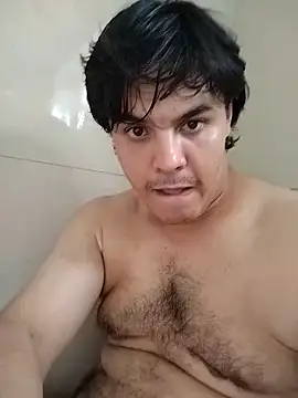 Snapshot of RobbyThrobb chatting on 03/11/25, 02:21 RobbyThrobb online show from 03/11/25, 02:21