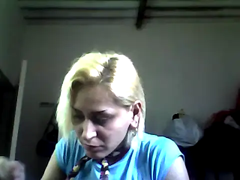 ariana crazzy online show from 03/01/25, 07:48