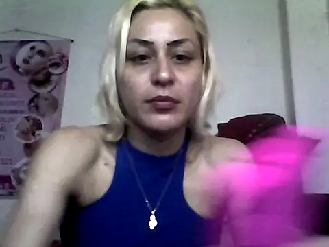 ariana crazzy online show from 03/05/25, 01:06