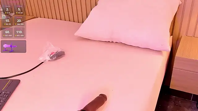 sexy mich 18 online show from 11/13/25, 08:13