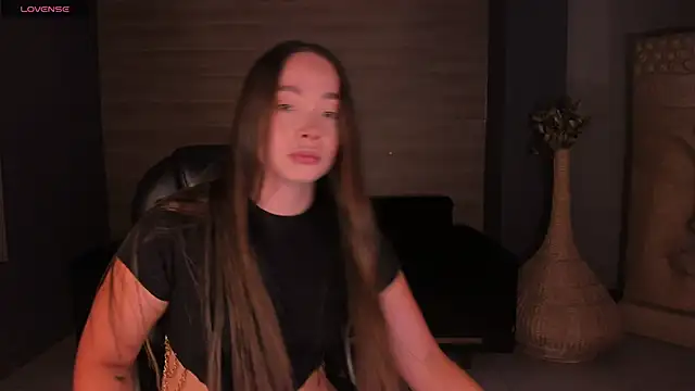 AlinaKravitz online show from 04/16/26, 07:14