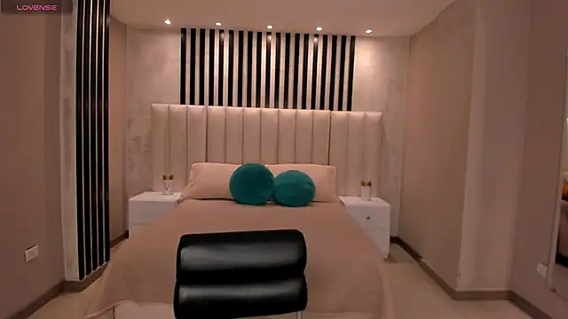 AlinaKravitz online show from 01/08/26, 11:49