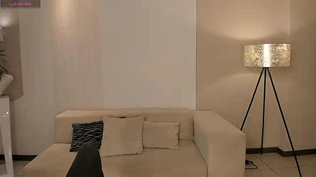 AlinaKravitz online show from 03/09/26, 12:20