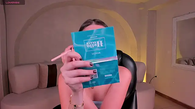 KaiaFerreira online show from 10/18/25, 12:40