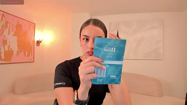 KaiaFerreira online show from 02/17/26, 06:27