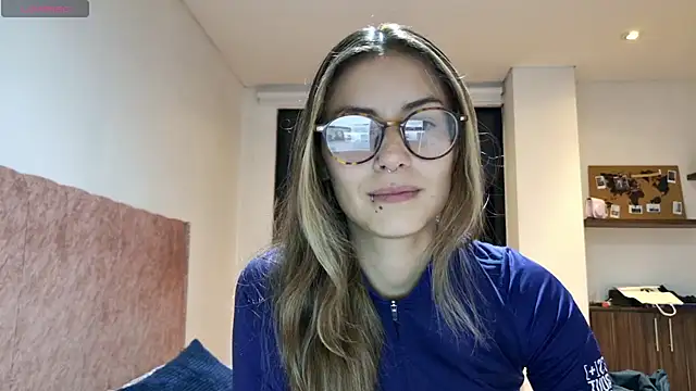 Emmy petit online show from 05/24/26, 11:37