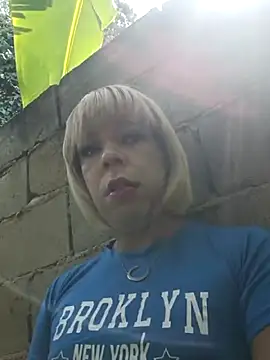 blondebitchlitle online show from 12/15/25, 03:29