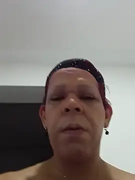 Snapshot of blondebitchlitle chatting on 07/18/26, 10:35 blondebitchlitle online show from 07/18/26, 10:35