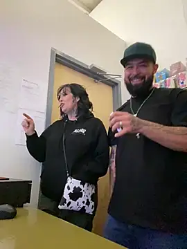 jr91esl online show from 02/11/25, 01:31