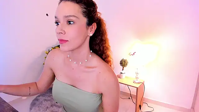 Snapshot of _Sam_sexy_ chatting on 02/18/25, 06:15 Sam sexy online show from 02/18/25, 06:15