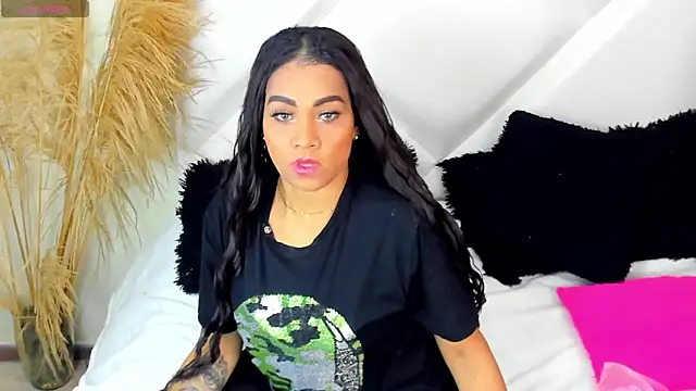 ScarlethNatasha online show from 10/22/25, 02:44