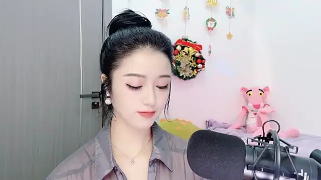 starsqimei online show from 12/18/25, 06:07