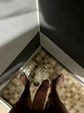 mylovetr1 online show from 10/31/25, 09:11