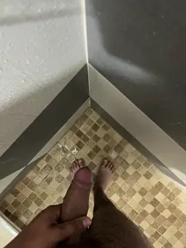 mylovetr1 online show from 02/13/25, 04:43