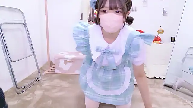 aki zzz online show from 04/17/26, 05:05