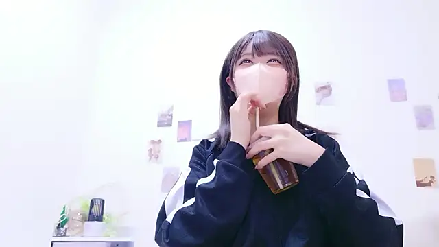 aki zzz online show from 03/29/26, 06:48