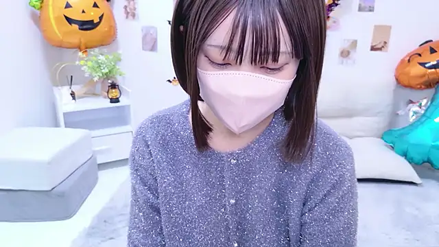 aki zzz online show from 10/27/25, 12:28