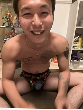 kouji8800 online show from 10/01/25, 12:09