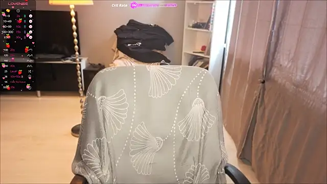 SweetLinaa online show from 04/18/26, 11:12