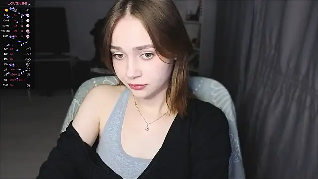 SweetLinaa online show from 03/04/26, 06:04