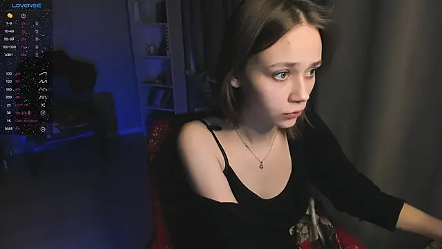 SweetLinaa online show from 12/21/25, 11:27