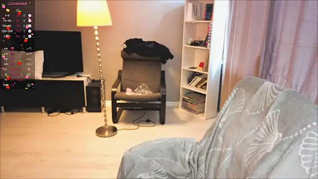 SweetLinaa online show from 03/25/26, 08:35