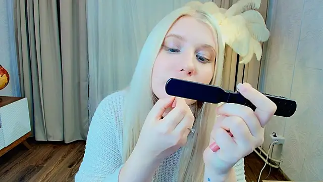 Snapshot of Evacadooo chatting on 01/13/26, 02:59 Evacadooo online show from 01/13/26, 02:59