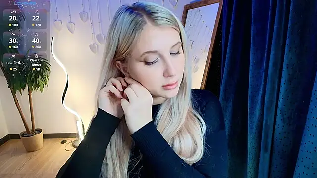 Snapshot of Evacadooo chatting on 02/02/26, 03:16 Evacadooo online show from 02/02/26, 03:16