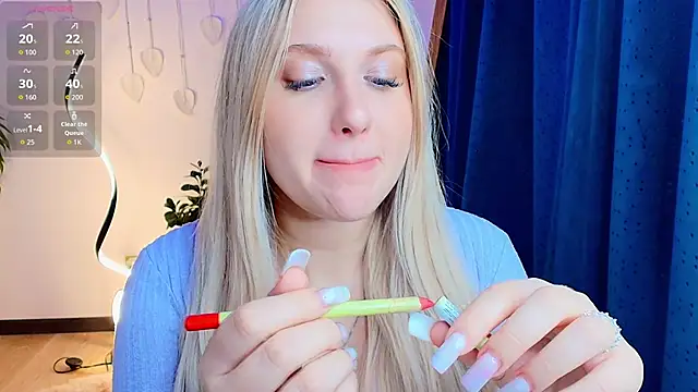 Snapshot of Evacadooo chatting on 03/03/26, 03:02 Evacadooo online show from 03/03/26, 03:02