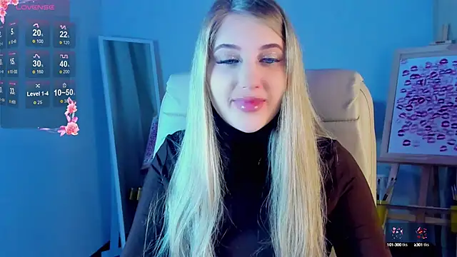 Snapshot of Evacadooo chatting on 03/14/25, 02:20 Evacadooo online show from 03/14/25, 02:20