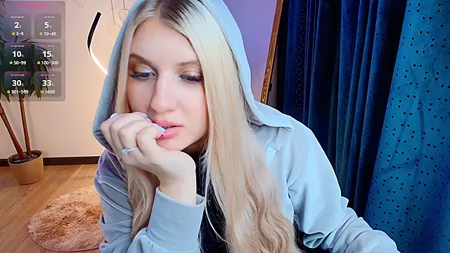 Snapshot of Evacadooo chatting on 02/24/26, 02:34 Evacadooo online show from 02/24/26, 02:34