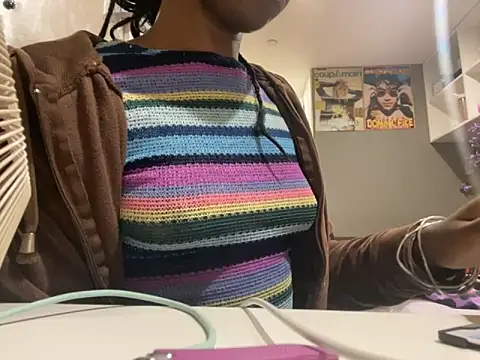 iveedie017 online show from 10/14/25, 09:58