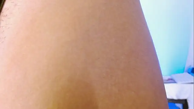 chloe vasquez710 online show from 04/15/26, 07:58