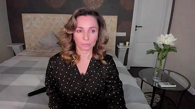 AllisonWilliams online show from 11/23/25, 04:39