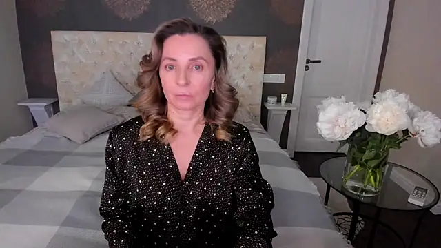 AllisonWilliams online show from 11/18/25, 04:54