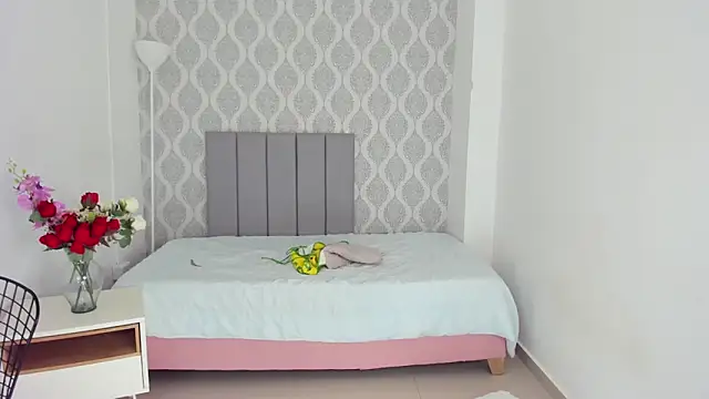 Jessi powel online show from 02/11/25, 03:40