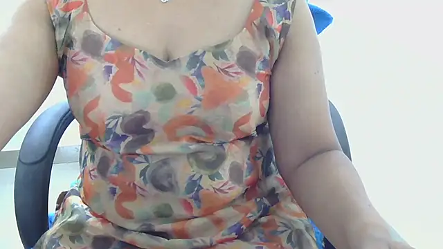 indian anu mallu online show from 11/07/25, 04:50