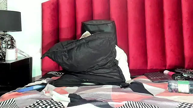 Snapshot of Violeta_Roa chatting on 03/14/25, 10:18 Violeta Roa online show from 03/14/25, 10:18
