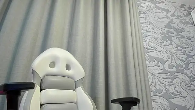 AngelStonne  online show from 11/08/25, 11:19