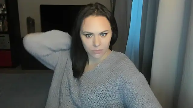 MollyCheiz online show from 02/25/26, 03:23