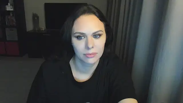 MollyCheiz online show from 09/17/25, 10:12