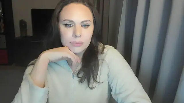 MollyCheiz online show from 02/12/26, 08:41