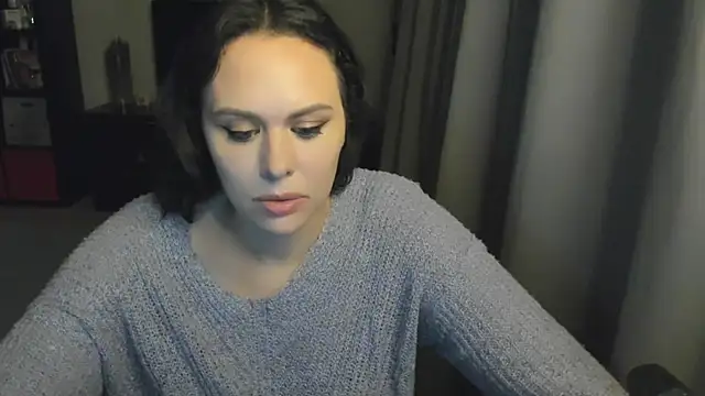 MollyCheiz online show from 09/23/25, 10:06