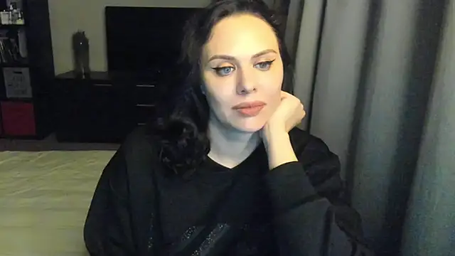 MollyCheiz online show from 02/06/25, 12:54