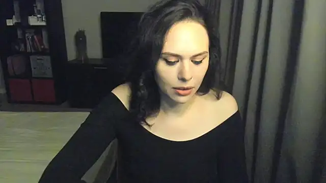 MollyCheiz online show from 01/31/25, 11:03