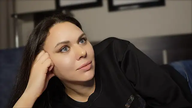 MollyCheiz online show from 02/23/26, 08:09