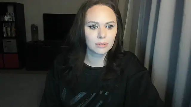 MollyCheiz online show from 02/08/26, 05:43