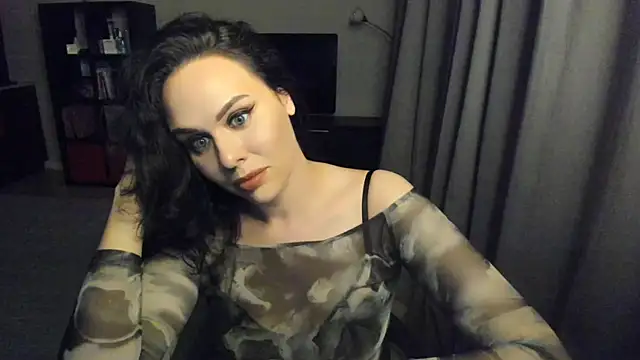 MollyCheiz online show from 03/04/25, 08:38